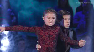 Dancing with the Stars: Juniors, Season 1 Episode 8 image