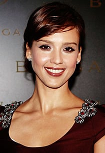 Jessica Alba Avoids Bite of Oklahoma City Police