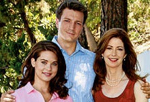 A First Look at Desperate Housewives' New Neighbors
