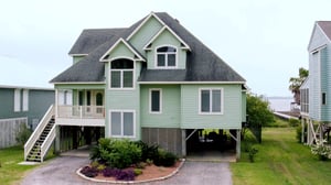 Beach Hunters, Season 1 Episode 16 image