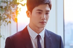 Suits, Season 1 Episode 1 image