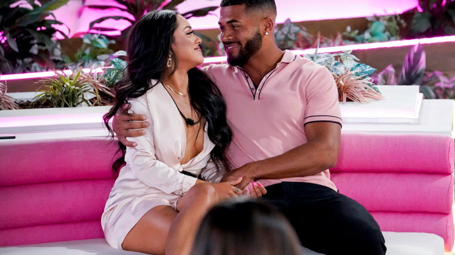 Cely Vazquez and Johnny Middlebrooks, Love Island