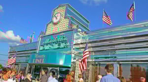 Diners, Drive-ins and Dives, Season 3 Episode 5 image