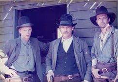 Paradise, Season 1 Episode 2 image