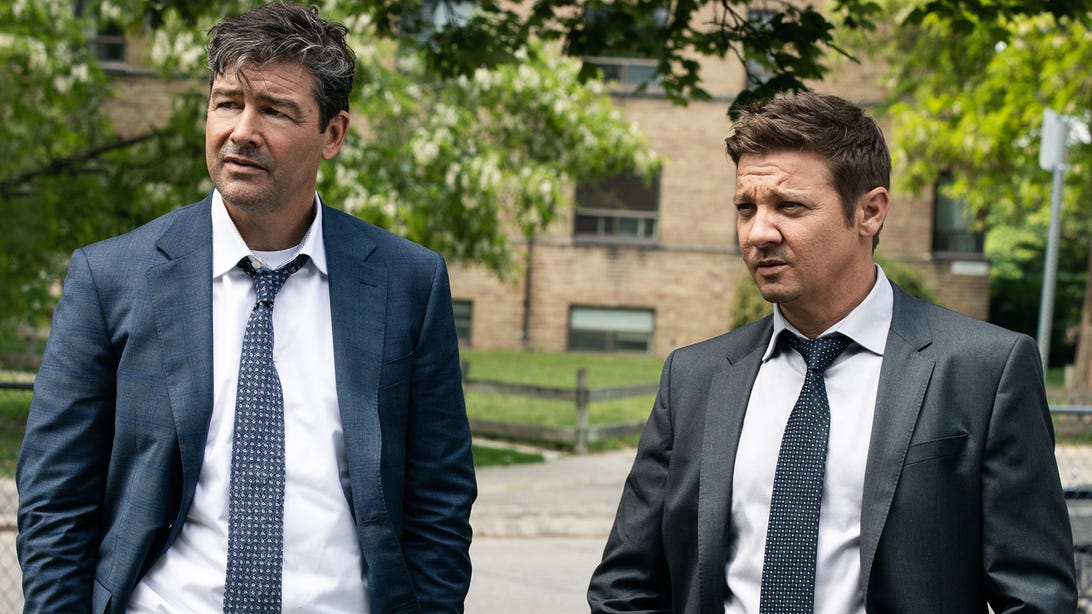 Kyle Chandler and Jeremy Renner, Mayor of Kingstown