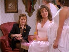 Caroline in the City, Season 1 Episode 22 image