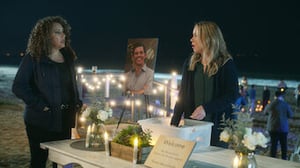 Dead to Me, Season 2 Episode 7 image
