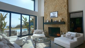 The World's Most Amazing Vacation Rentals, Season 2 Episode 8 image