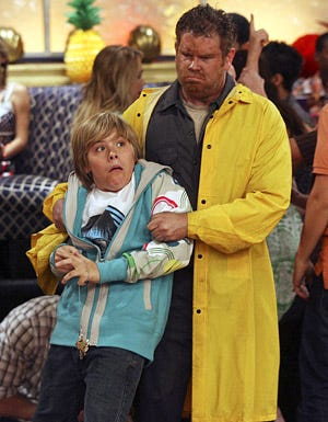 Suite Life on Deck - Season 1 - "International Dateline" - Dylan Sprouse as Zack and Steve Monroe