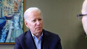 Axios, Season 2 Episode 9 image