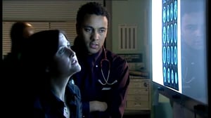 Casualty, Season 17 Episode 27 image