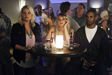 Happy Endings - Season 1 - "Barefoot Pedaler" - Elisha Cuthbert, Eliza Coupe, Damon Wayans Jr.