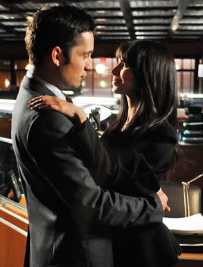 Without a Trace - Season 7 - "Heartbeats" - Enrique Murciano and Roselyn Sanchez