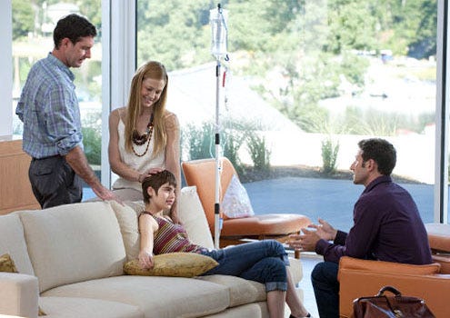 Royal Pains - Season 2 - "A History of Violins" - Paul Fitzgerald as Paul Grover, Arija Bareikis as Angie Grover, Sami Gayle as Natalie Grover and Mark Feurstein as Hank Lawson