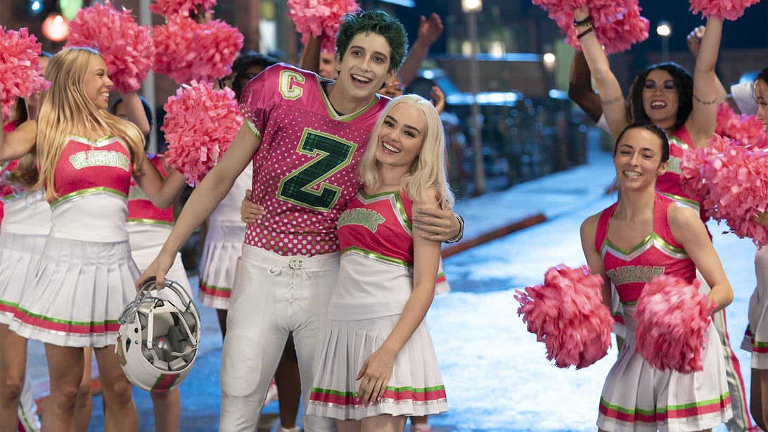 Milo Manheim and Meg Donnelly, Zombies 3
