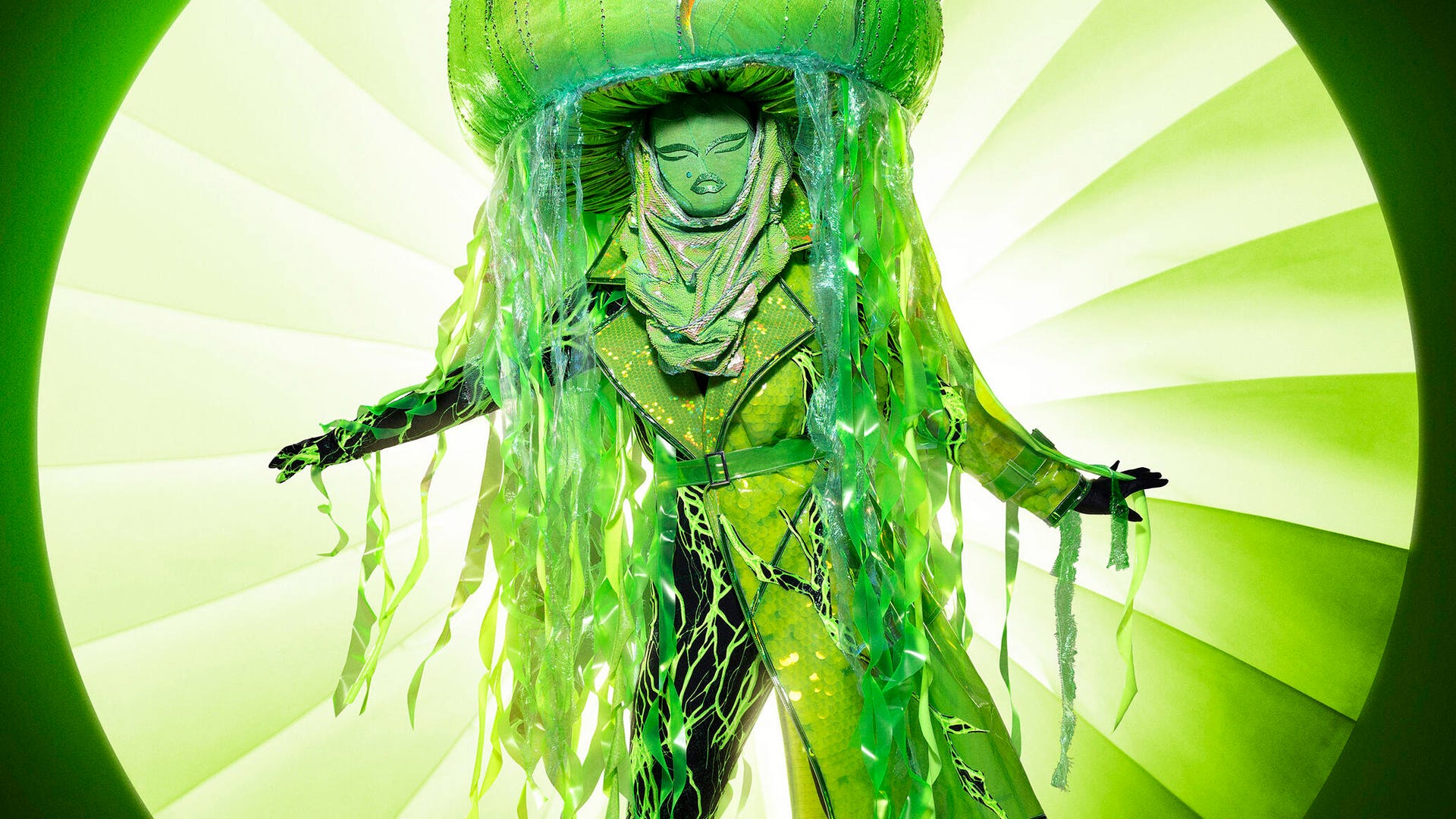 Кто под маской кактуса 2024. Медуза шоу. The masked медуза. Шоу маскед Сингер медуза. Маски Jellyfish.