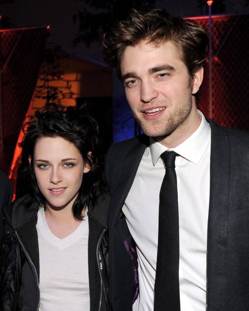 Kristen Stewart (L) and Robert Pattinson arrive at the afterparty for the premiere of Summit Entertainment's "The Twilight Saga: New Moon" at the Hammer Museum on November 16, 2009