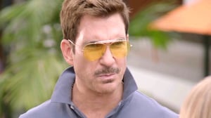 LA to Vegas, Season 1 Episode 8 image