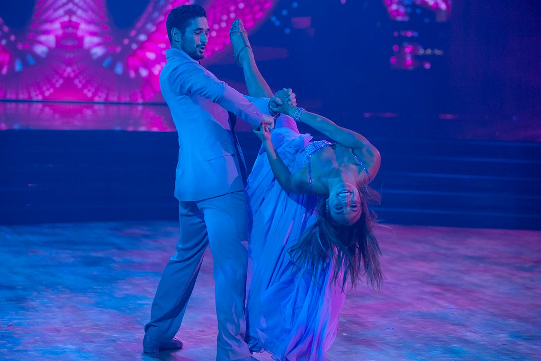Dancing with the Stars: An Injury Makes for an Interesting Elimination Round