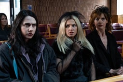 Such Brave Girls, Season 1 Episode 6 image