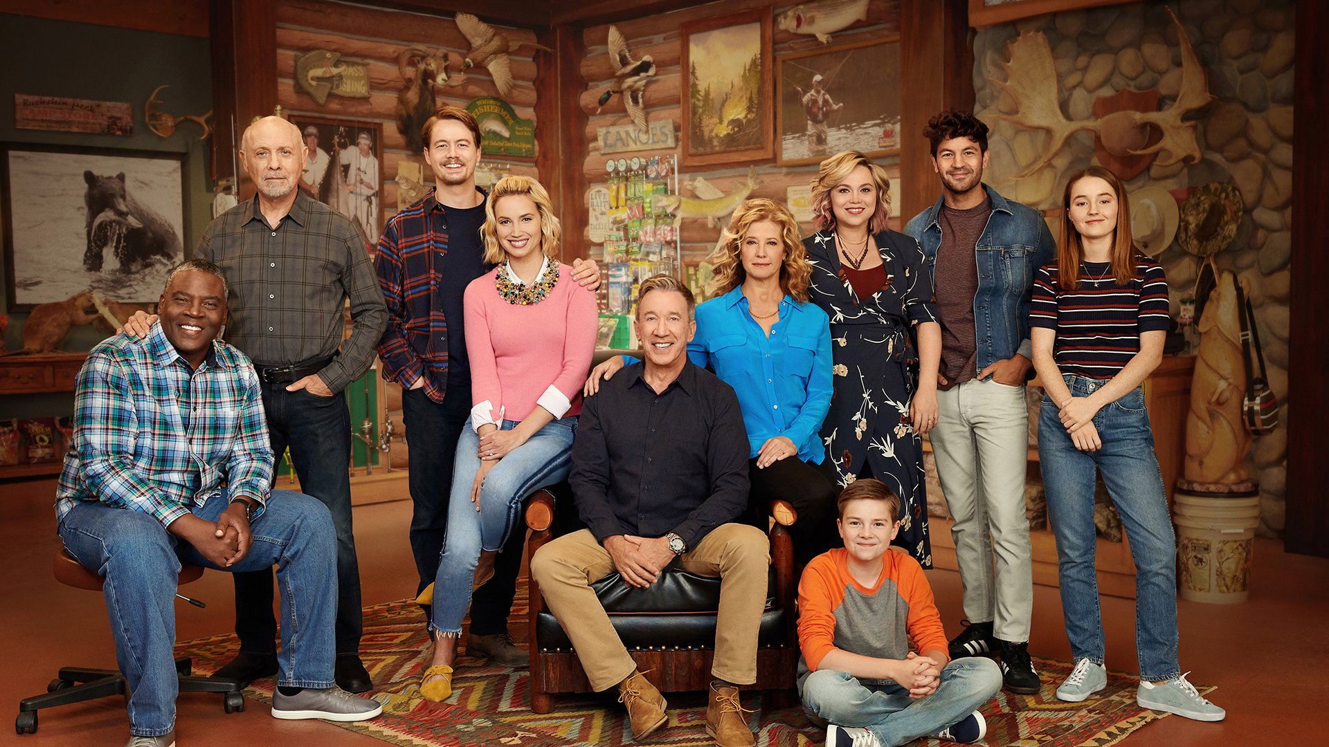 Johnathan Adams, Hector Elizondo, Christoph Sanders, Molly McCook, Tim Allen, Nancy Travis, Amanda Fuller, Jet Jurgenson, Jordan Masterson and Kaitlyn Denver, Last Man Standing
